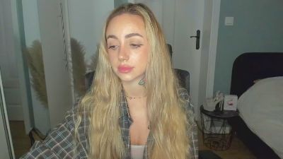 coralie_classy, model webcam de Cam4: fotos