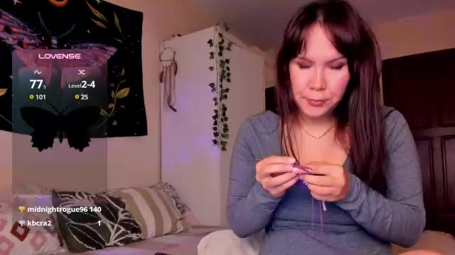 reyniri — Chaturbate 直播模特：照片与资料