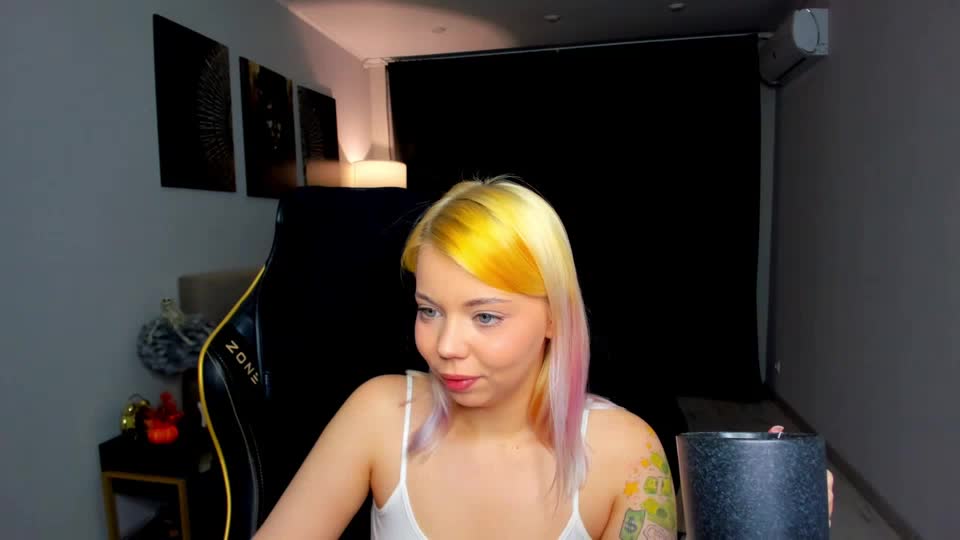 energyburnny, webcammodel på XloveCam: fotos