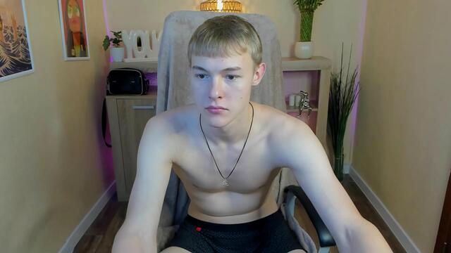 dominic-ayrton — Flirt4Free ওয়েবক্যাম মডেল: ছবি