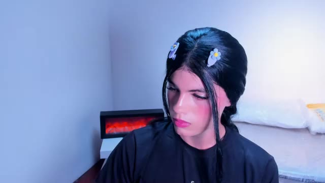 laylavg, model webcam de Chaturbate: fotos