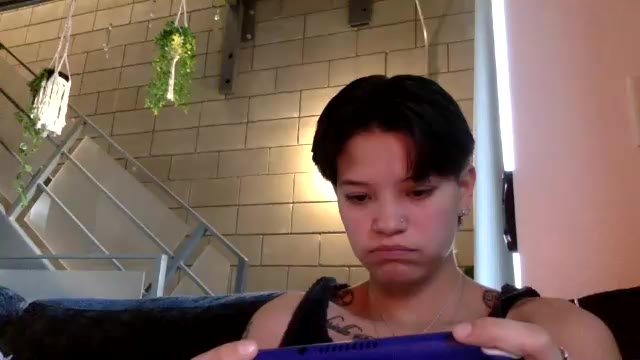 angelia01m – Chaturbate webkamerás modell